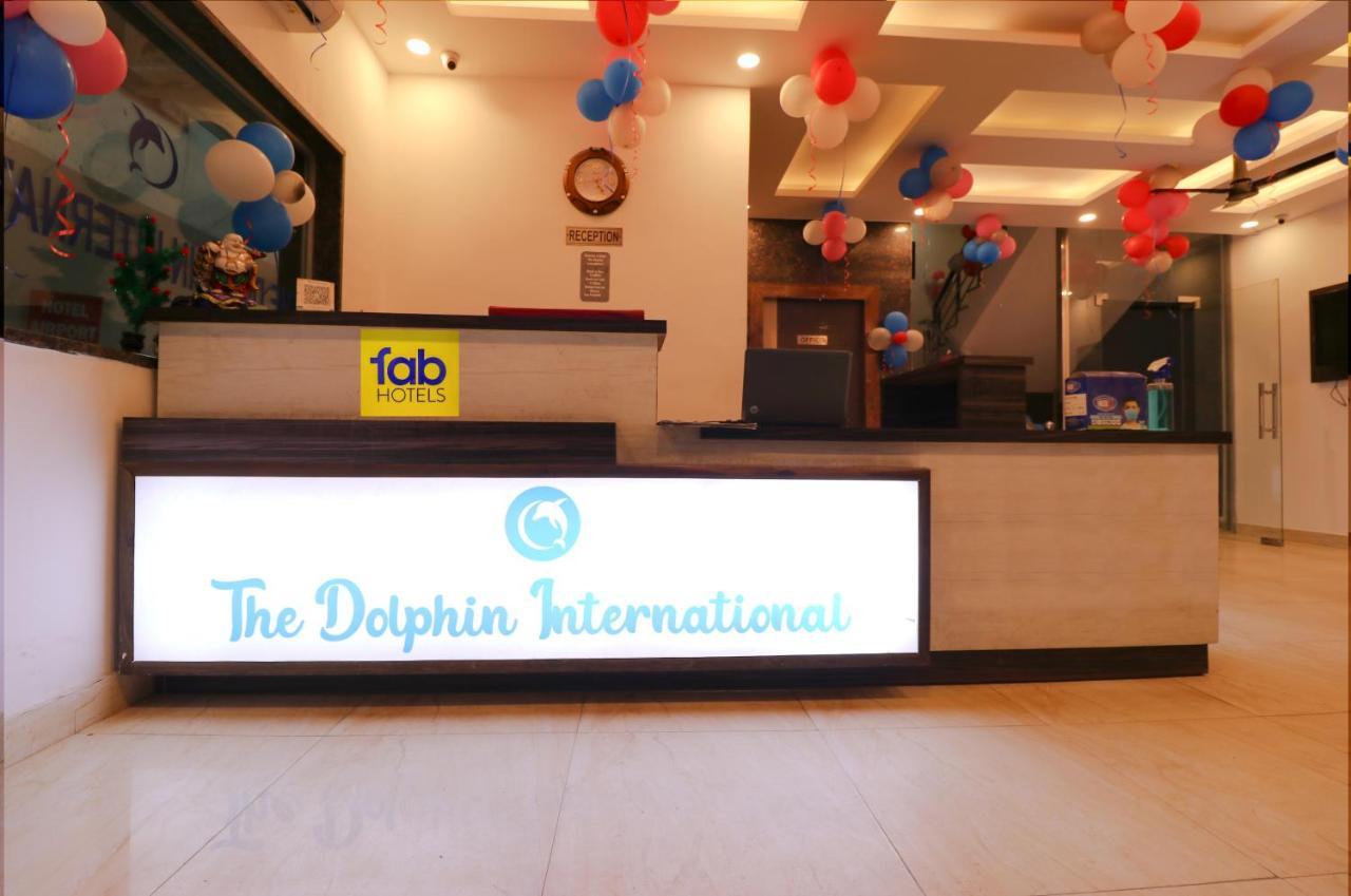 新德里 Fabexpress Dolphin International Near Delhi Airport酒店 外观 照片